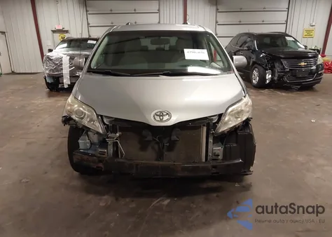 2014 Toyota Sienna Le V6 8 Passenger from USA, damaged, VIN 5TDKK3DC0ES463754